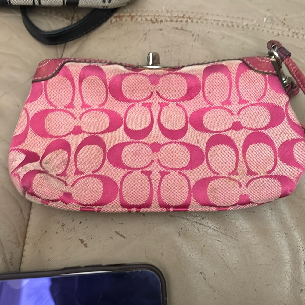 Coach wristlet wallet